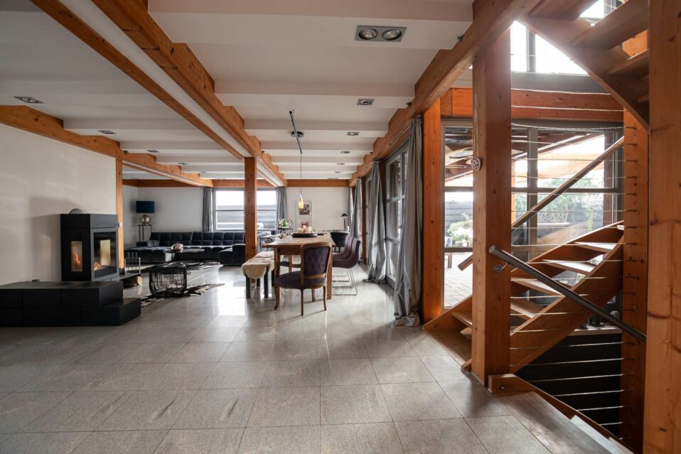 Blick ins Wohnzimmer